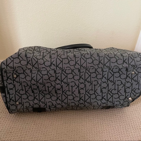 SOLD❤️ Calvin Klein Luggage Carry On Bag - Picture 5 of 13
